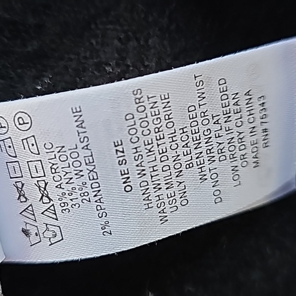 369 Tabitha Webb Sweater - Picture 4 of 4